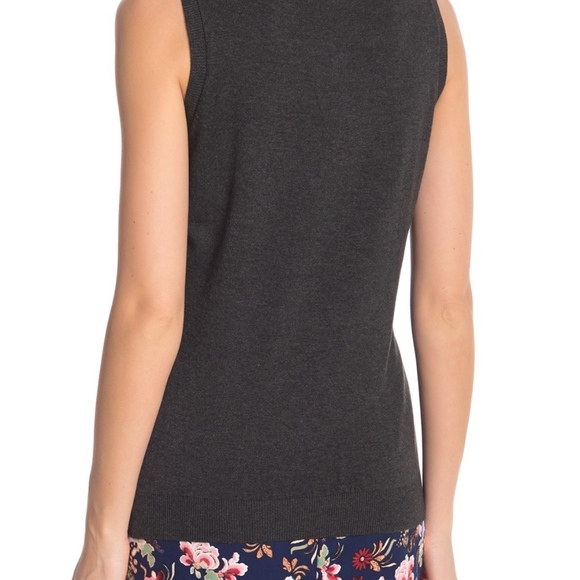 ⚠️ Philosophy Apparel Sleeveless Sweater Shell - Picture 7 of 7